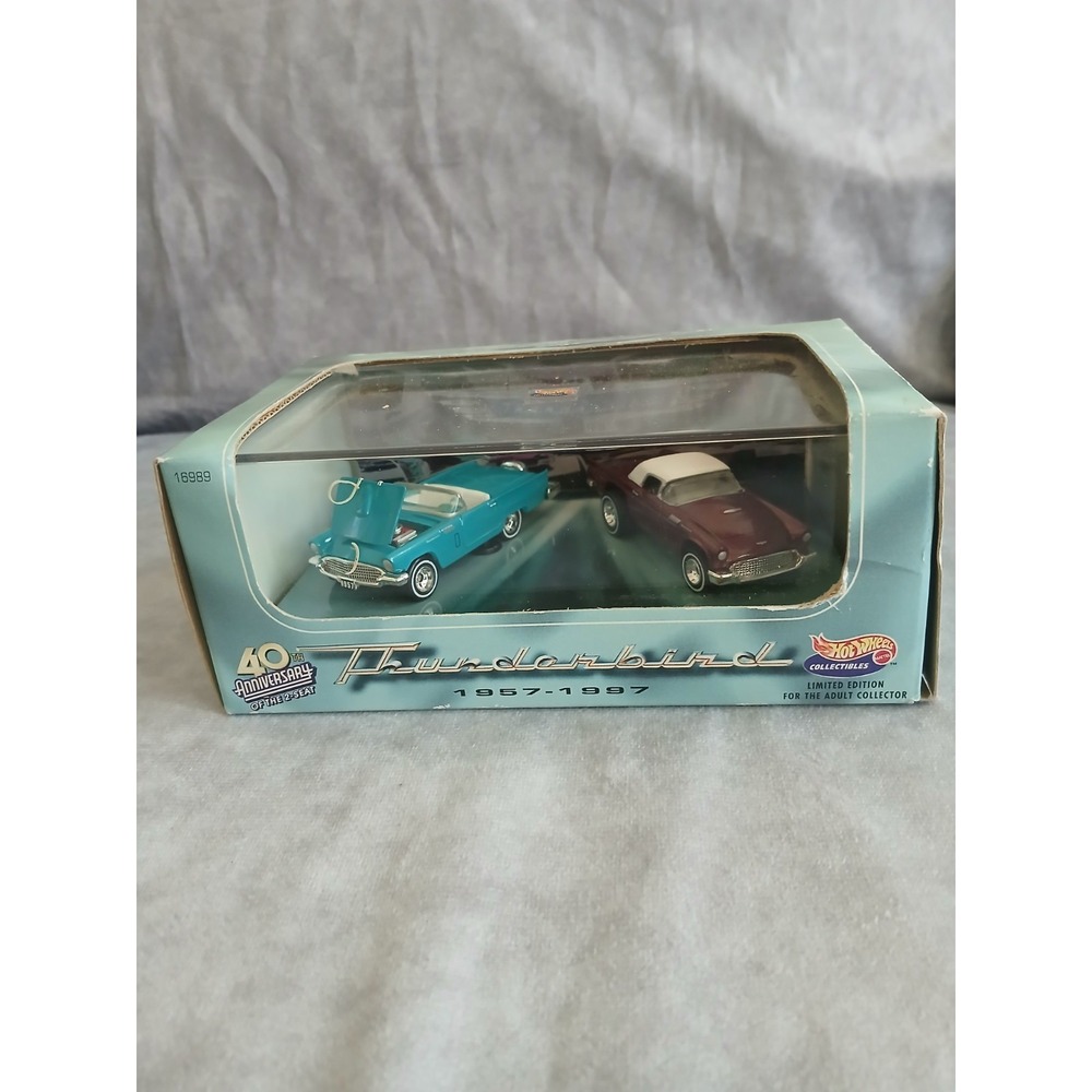 Hot Wheels 40th Anniversary 1957 Ford Thunderbird Limited Edition 2 CarSet 16989